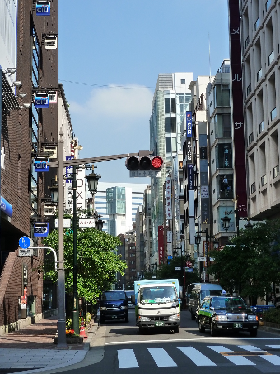 Picture Japan Tokyo Ginza 2010-06 17 - Transport Ginza