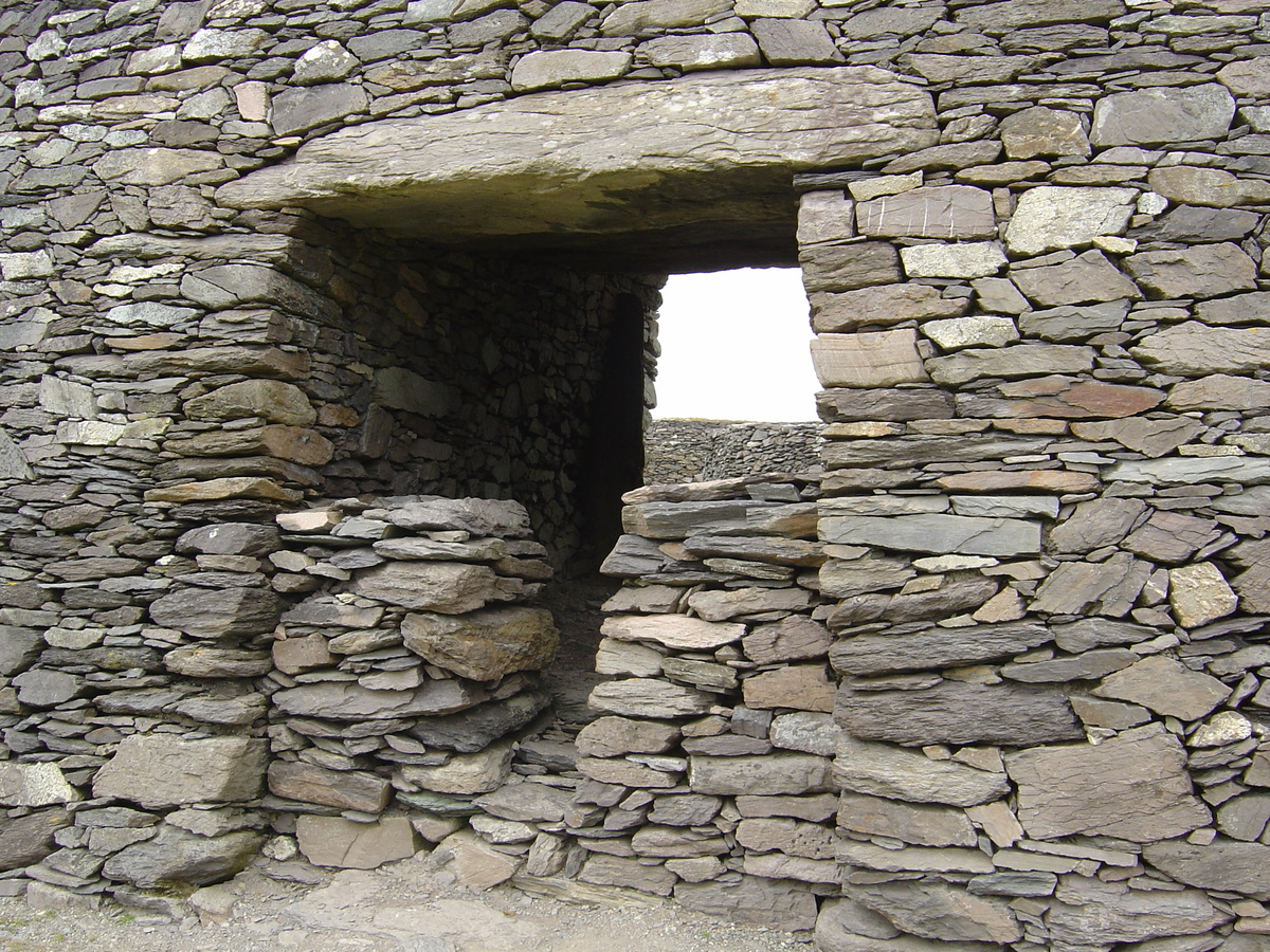 Picture Ireland Kerry Caherdaniel fort 2004-05 13 - Land Caherdaniel fort