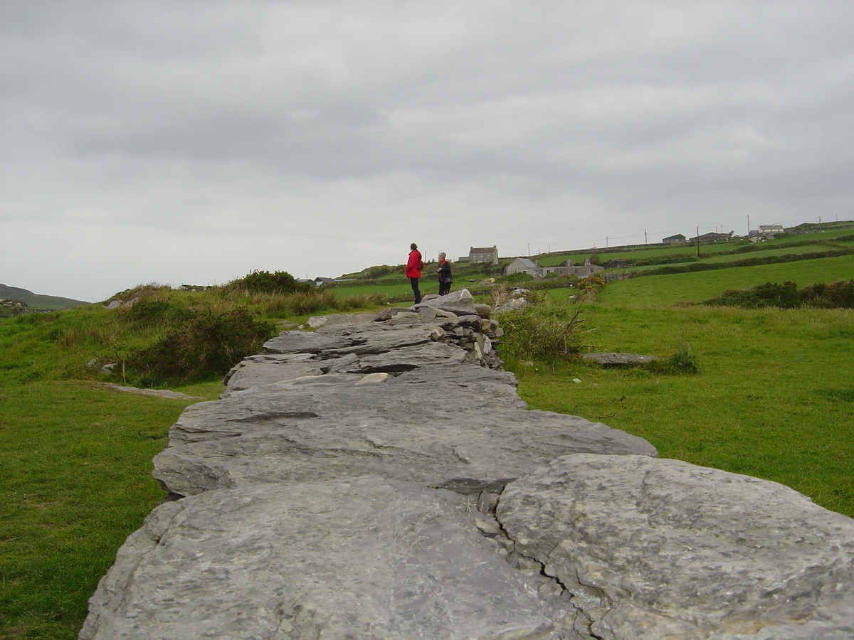 Picture Ireland Kerry Caherdaniel fort 2004-05 12 - Shopping Caherdaniel fort