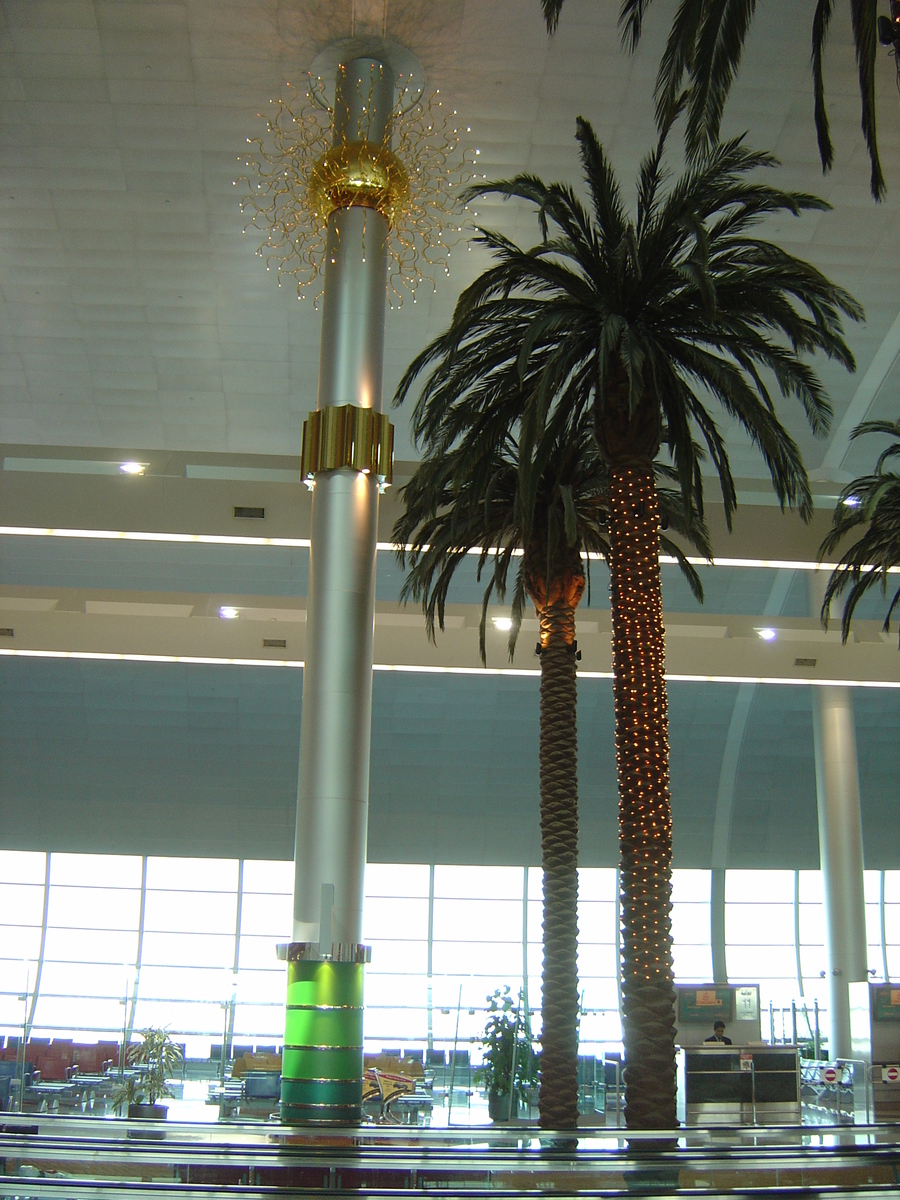 Picture United Arab Emirates Dubai Airport 2005-03 1 - City Sight Airport