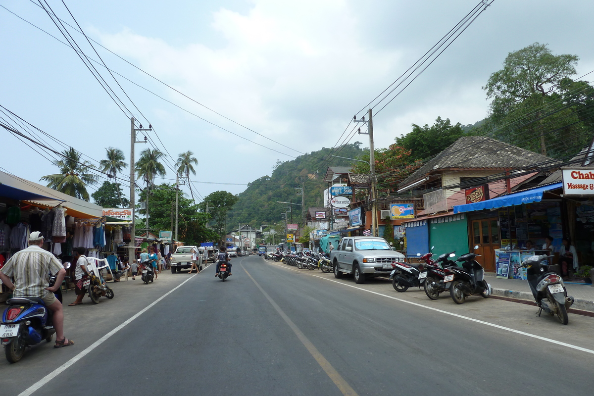 Picture Thailand Ko Chang Island road 2011-02 22 - Resorts Island road