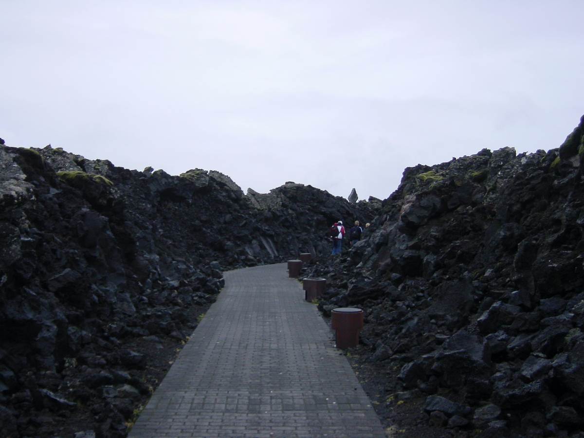 Picture Iceland Blue Lagoon 2003-03 10 - Monuments Blue Lagoon