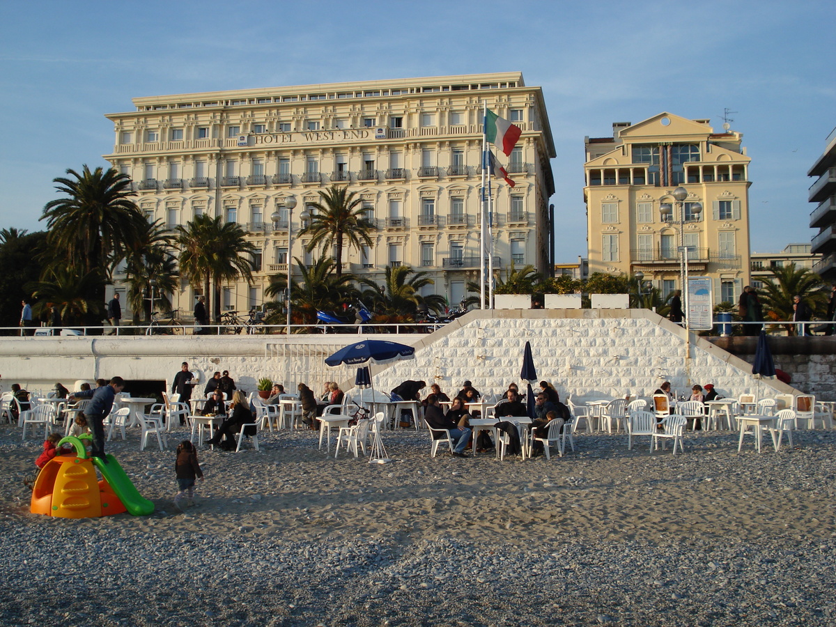 Picture France Nice 2007-02 44 - Shopping Nice