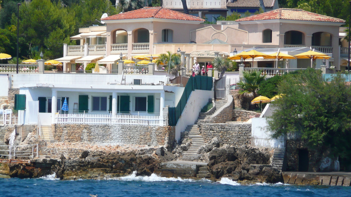 Picture France Cap d'Antibes 2007-07 20 - Hotel Pools Cap d'Antibes