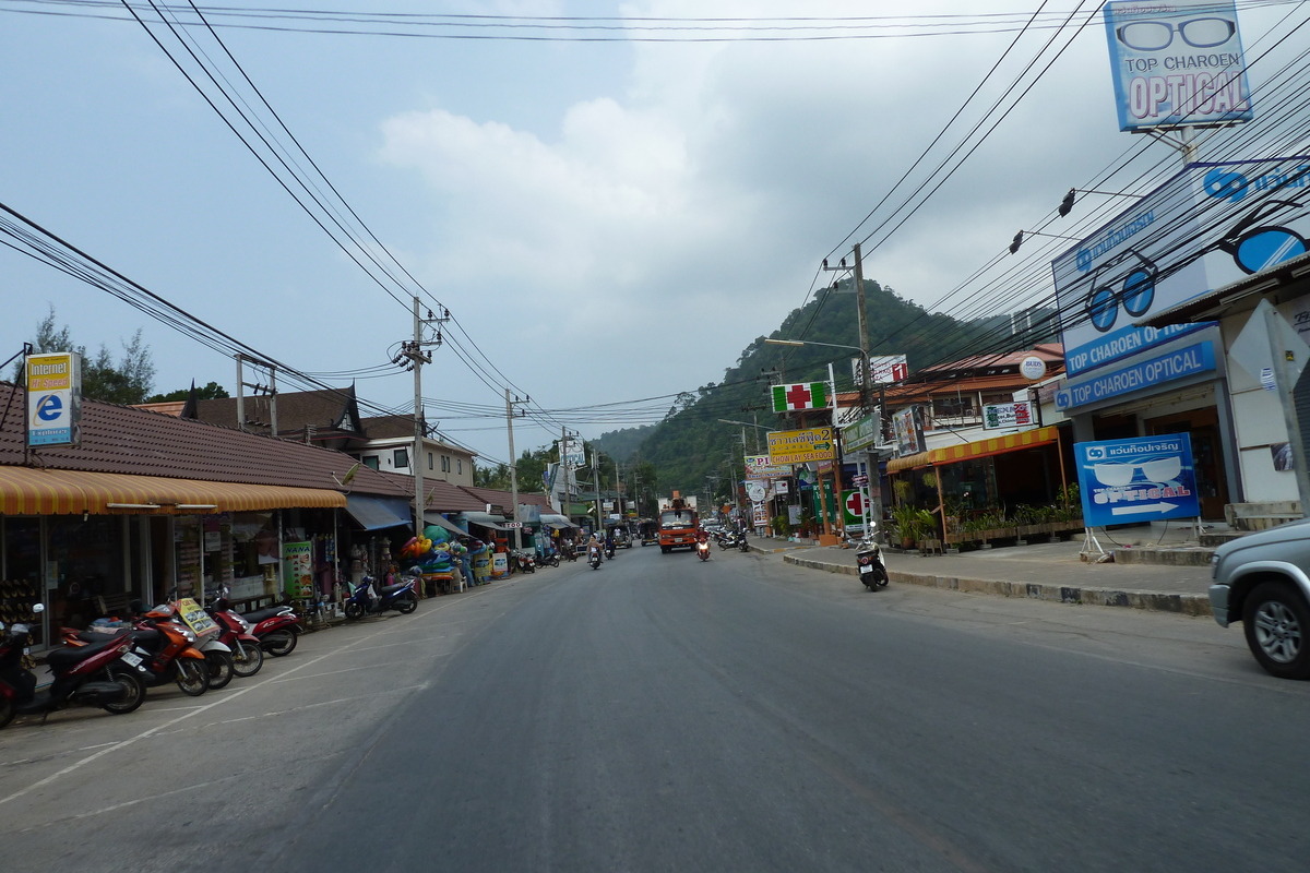 Picture Thailand Ko Chang Island road 2011-02 3 - Lands Island road