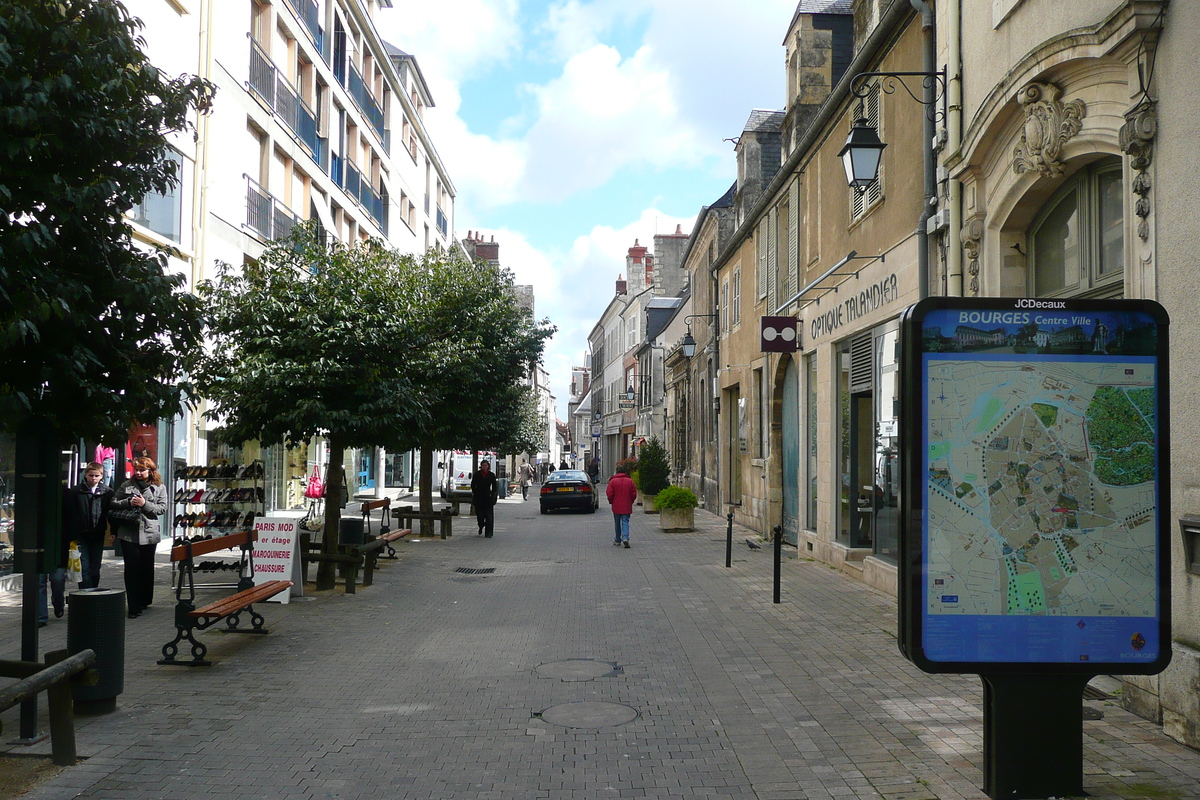 Picture France Bourges 2008-04 126 - Transport Bourges