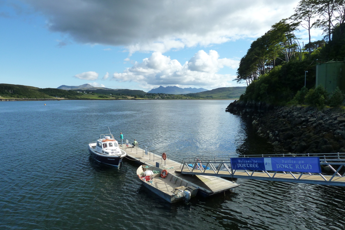 Picture United Kingdom Skye Portree 2011-07 16 - Monument Portree