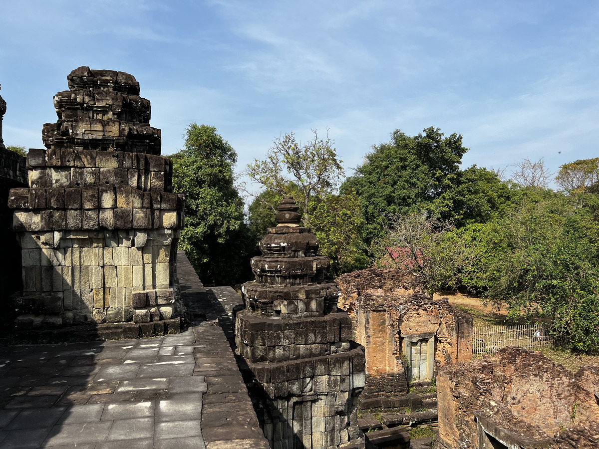 Picture Cambodia Siem Reap Phonom Bakheng 2023-01 11 - Street Phonom Bakheng