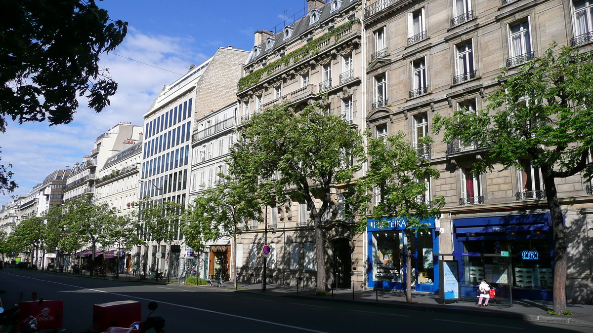 Picture France Paris 17th Arrondissement Avenue de Wagram 2007-05 42 - Rental Avenue de Wagram