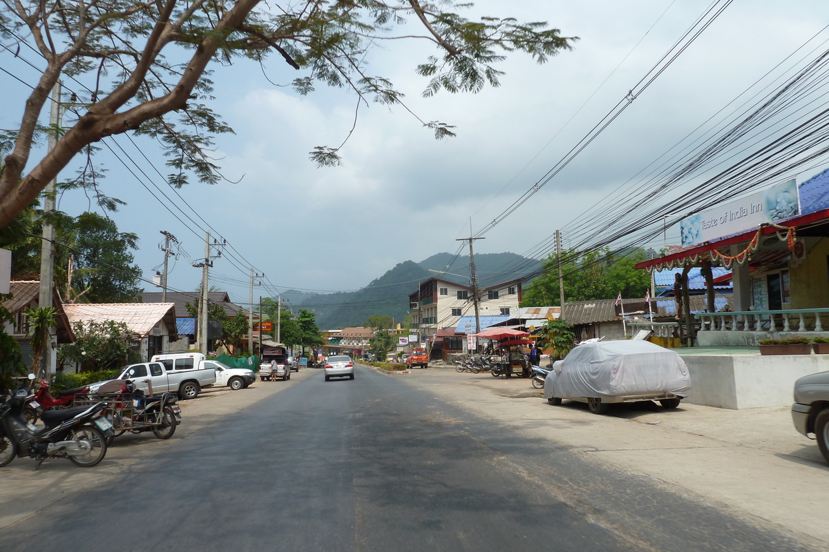 Picture Thailand Ko Chang Island road 2011-02 69 - Summer Island road