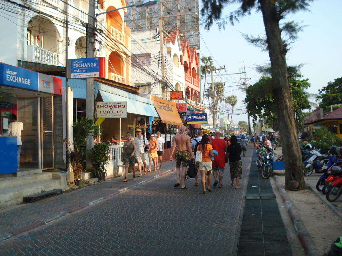 Picture Thailand Pattaya Dongtan beach 2008-01 28 - Streets Dongtan beach