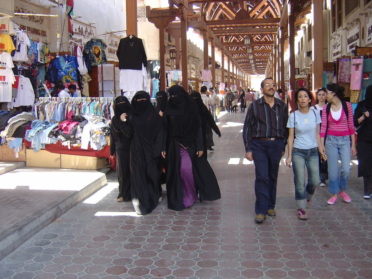 Picture United Arab Emirates Dubai 2005-03 22 - Street Dubai