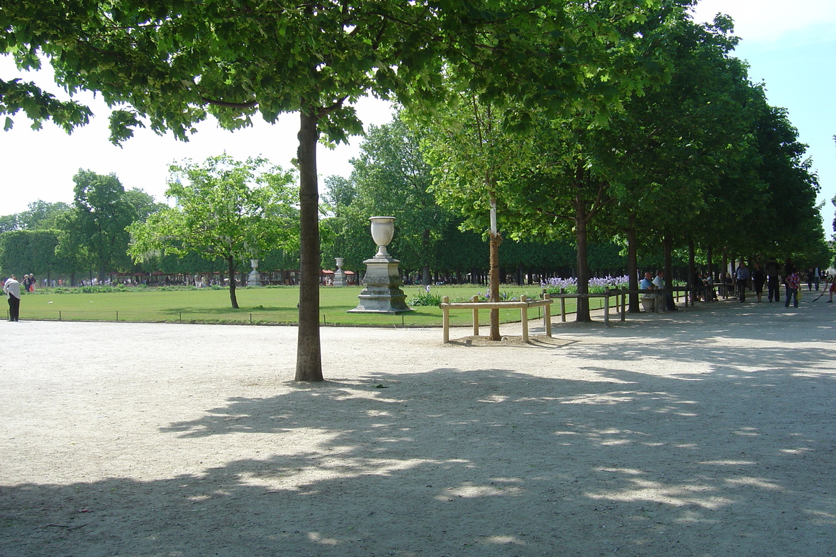 Picture France Paris Garden of Tuileries 2007-05 2 - Street Garden of Tuileries