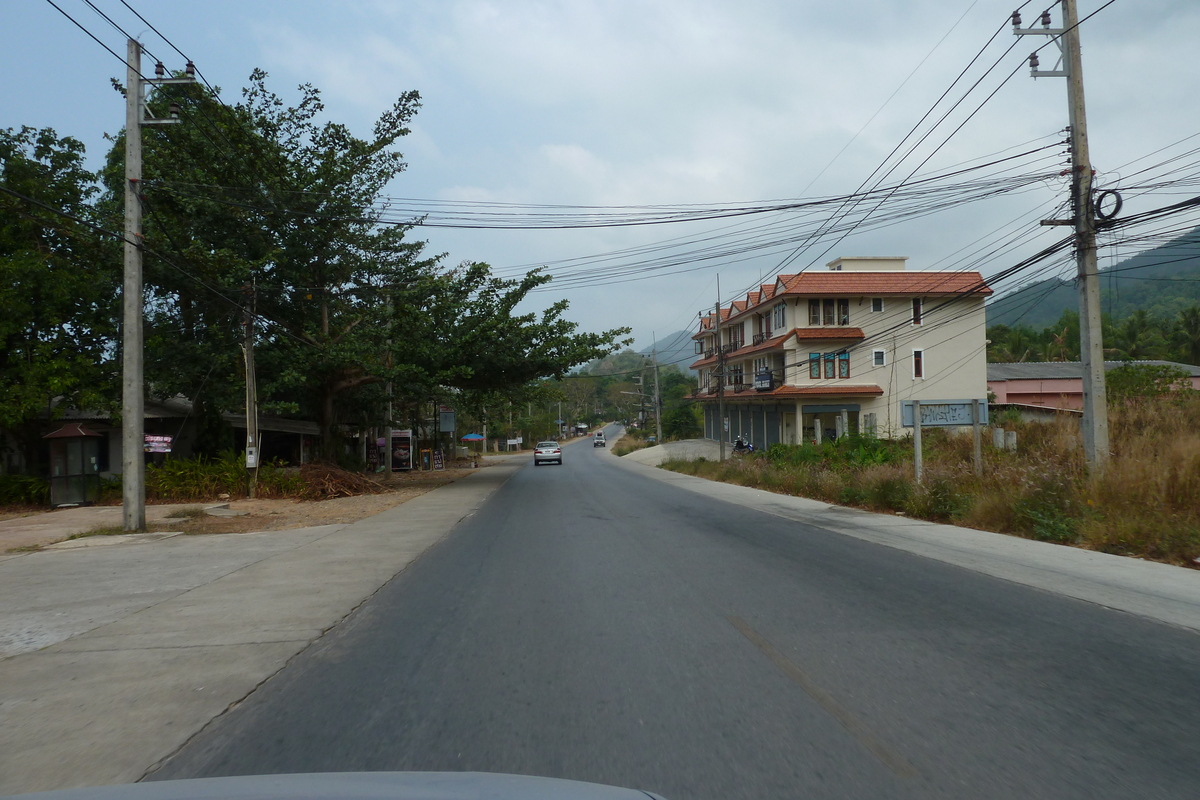 Picture Thailand Ko Chang Island road 2011-02 15 - Savings Island road