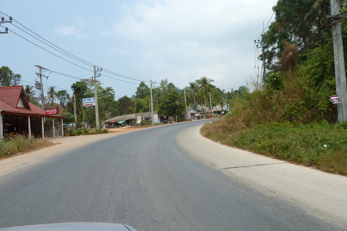 Picture Thailand Ko Chang Island road 2011-02 85 - Winter Island road