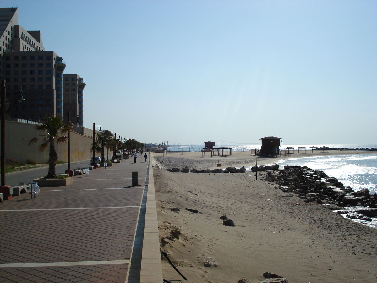 Picture Israel Haifa Carmel Beach 2006-12 25 - Accomodation Carmel Beach