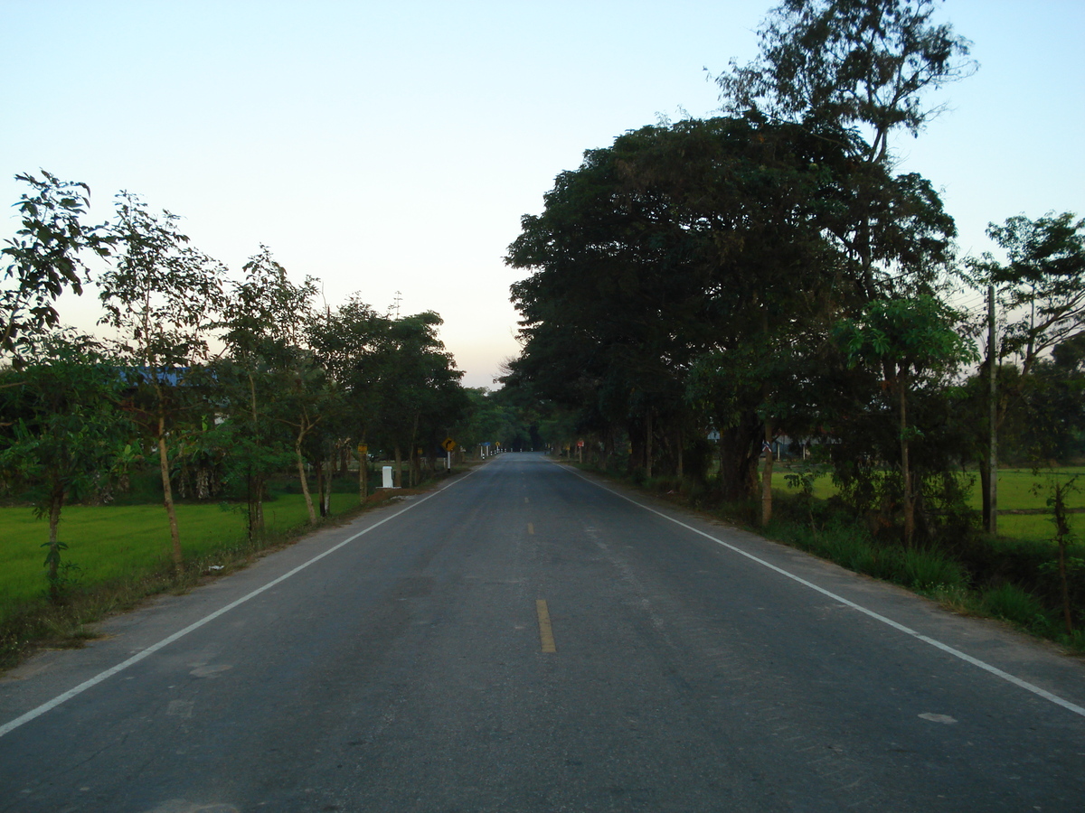 Picture Thailand Phitsanulok Jomthong Road 2008-01 14 - Rain Season Jomthong Road