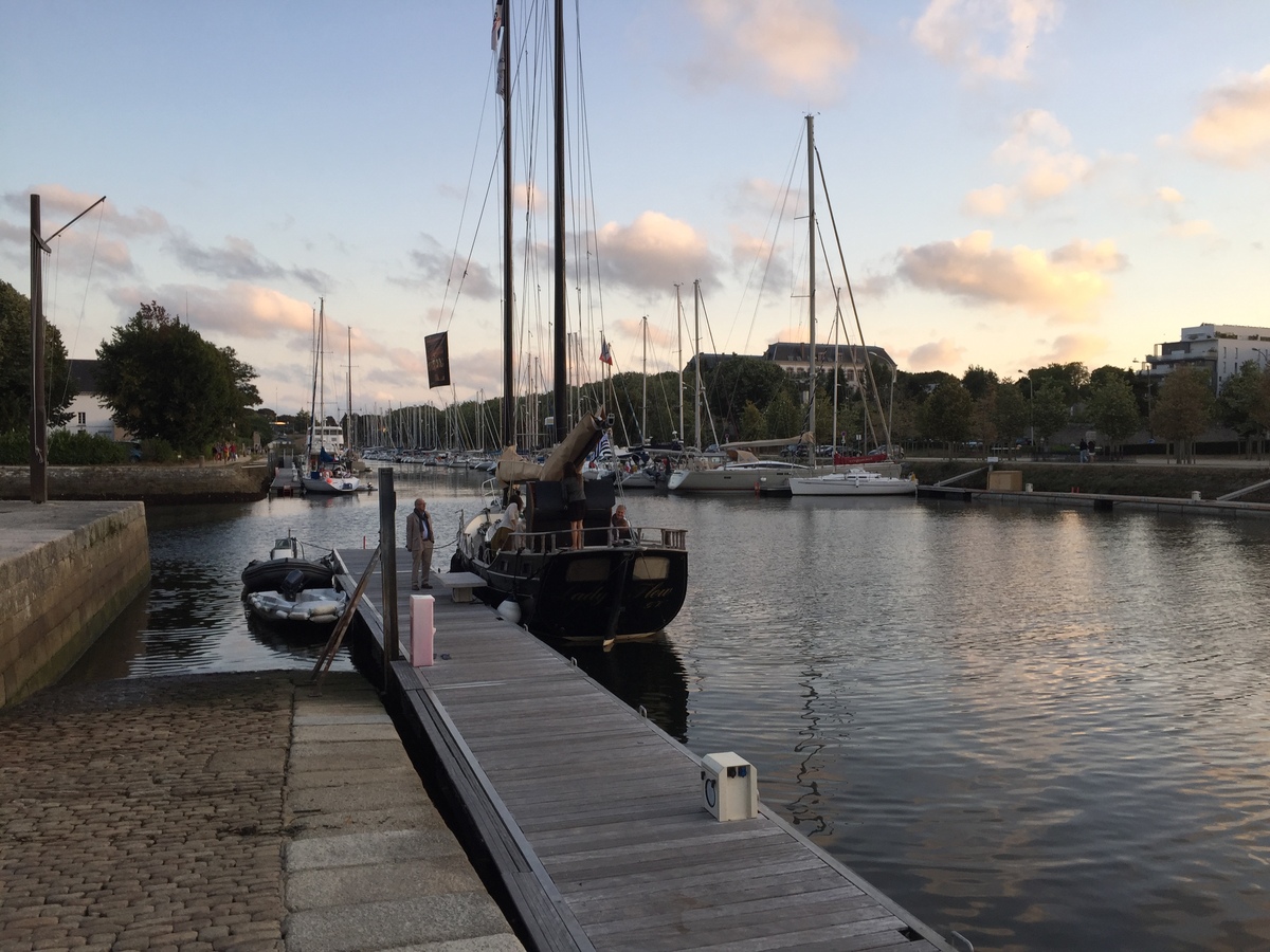 Picture France Vannes 2016-08 19 - Waterfalls Vannes