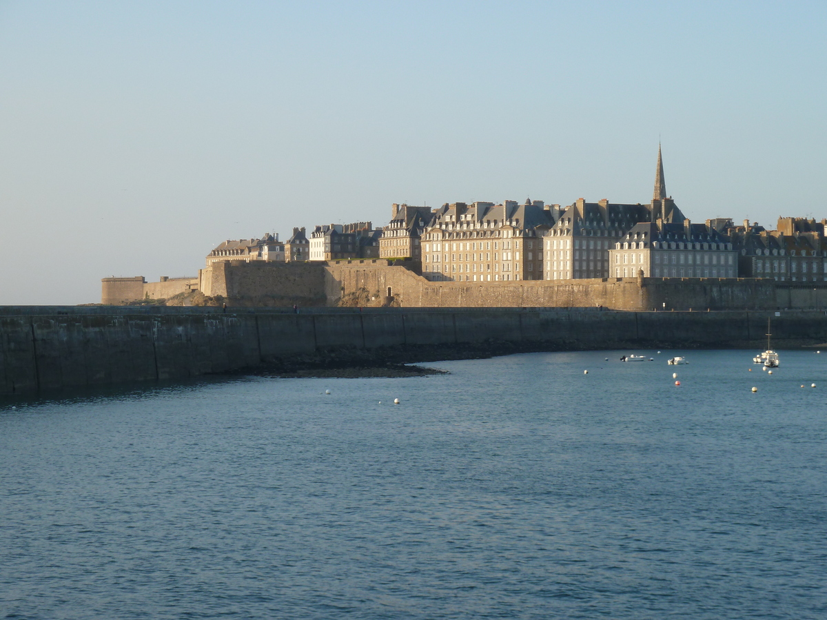 Picture France St Malo 2010-04 46 - Hotels St Malo