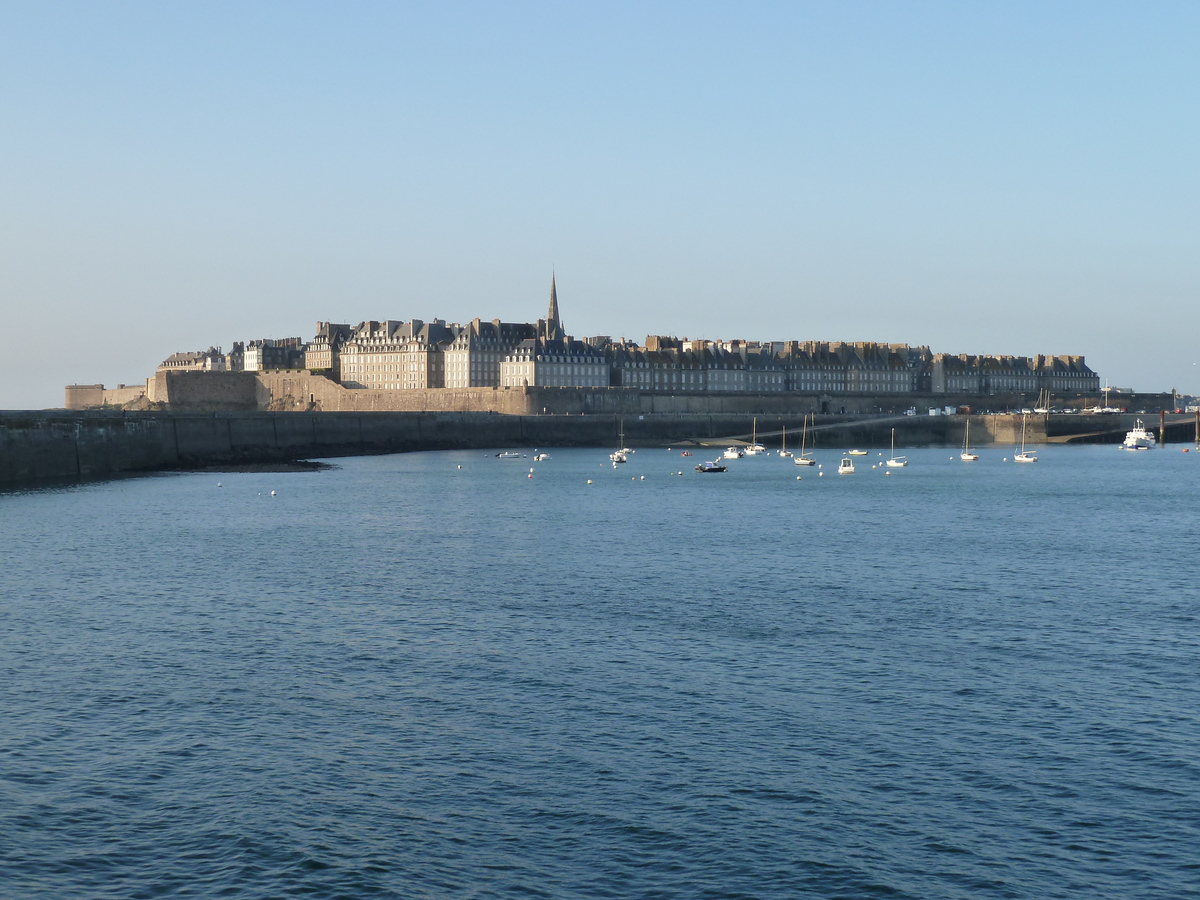 Picture France St Malo 2010-04 51 - Waterfalls St Malo