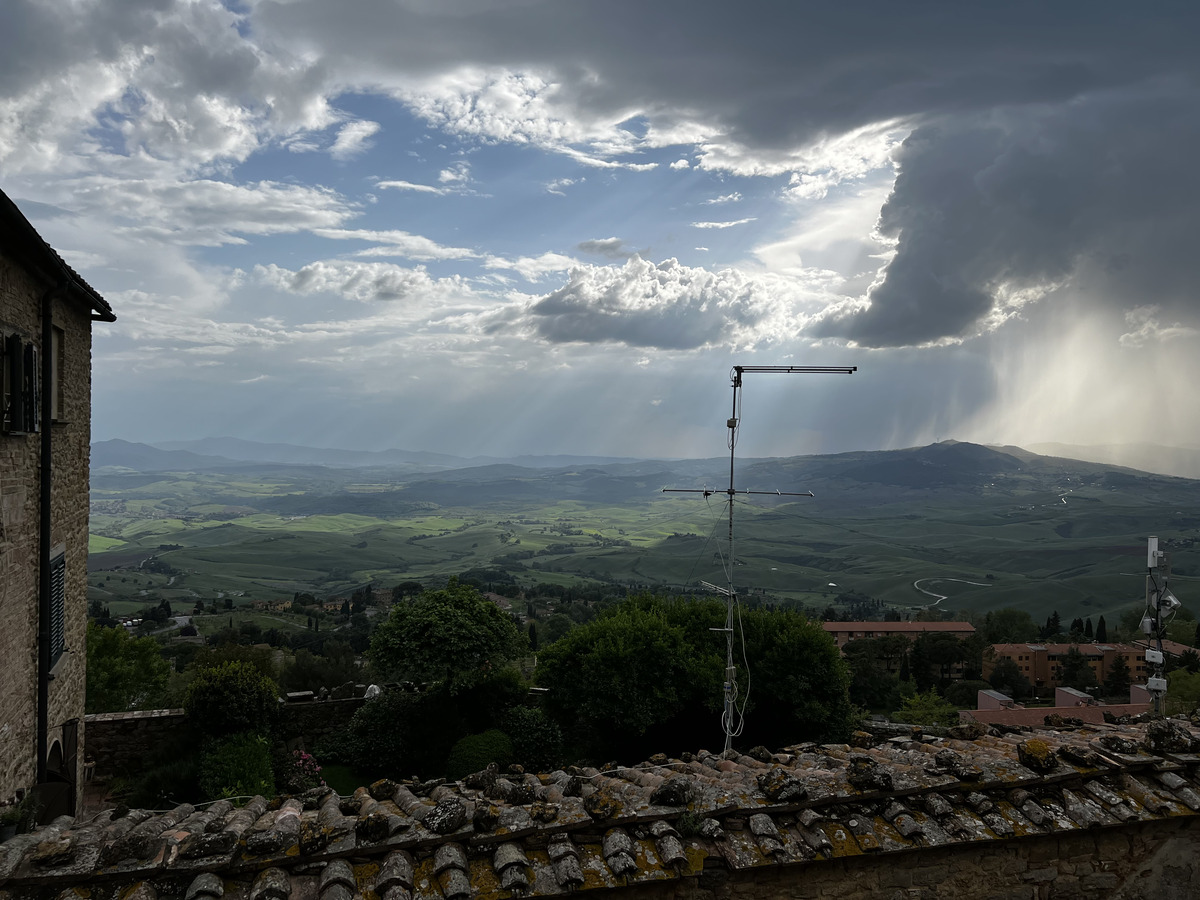 Picture Italy Volterra 2022-05 27 - Sunrise Volterra