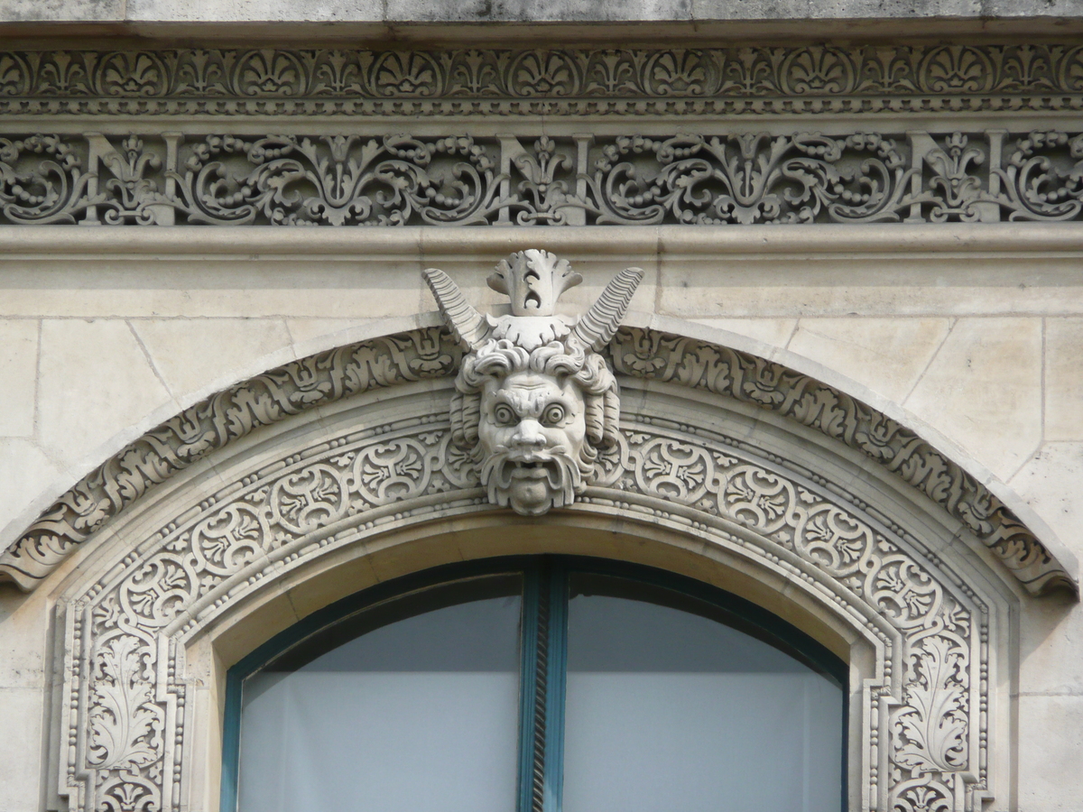 Picture France Paris Louvre 2007-05 38 - Summer Louvre