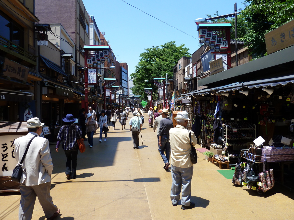 Picture Japan Tokyo Asakusa 2010-06 71 - Shopping Asakusa