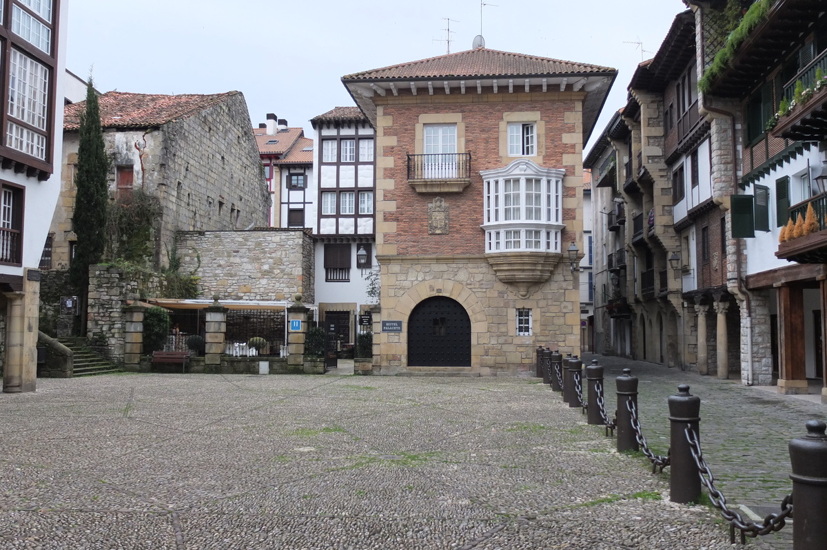 Picture France Basque Country 2013-01 57 - Restaurants Basque Country