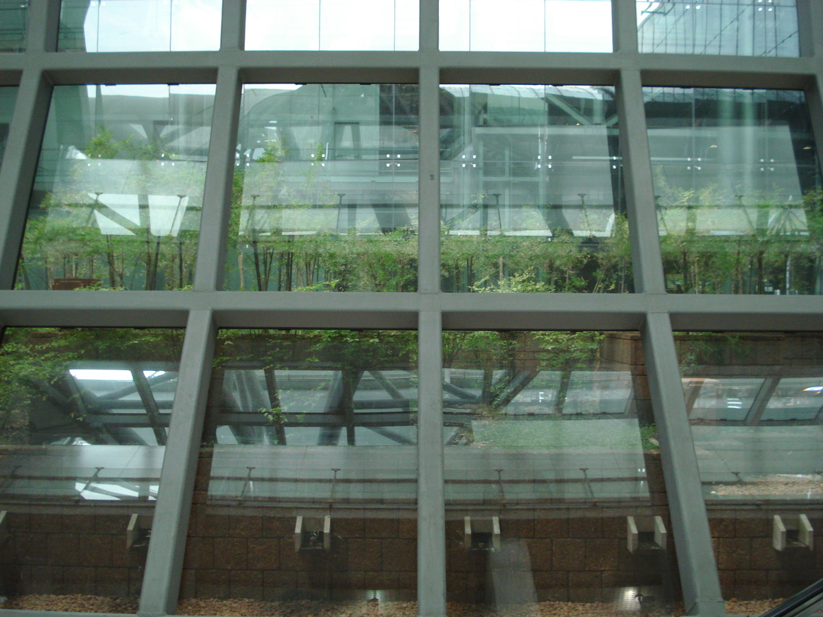 Picture Thailand Bangkok Suvarnabhumi Airport 2007-02 16 - Waterfall Suvarnabhumi Airport