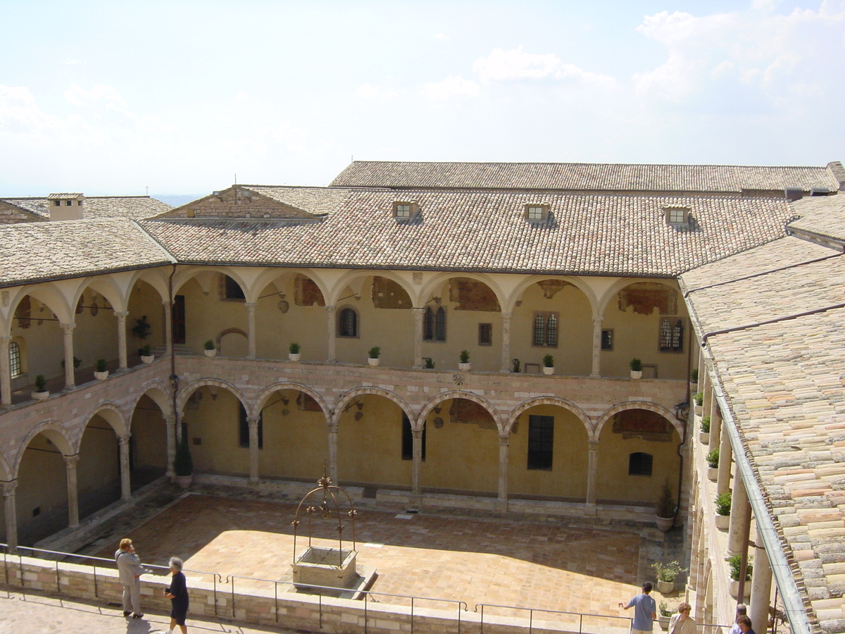 Picture Italy Assisi 2002-07 50 - Monument Assisi