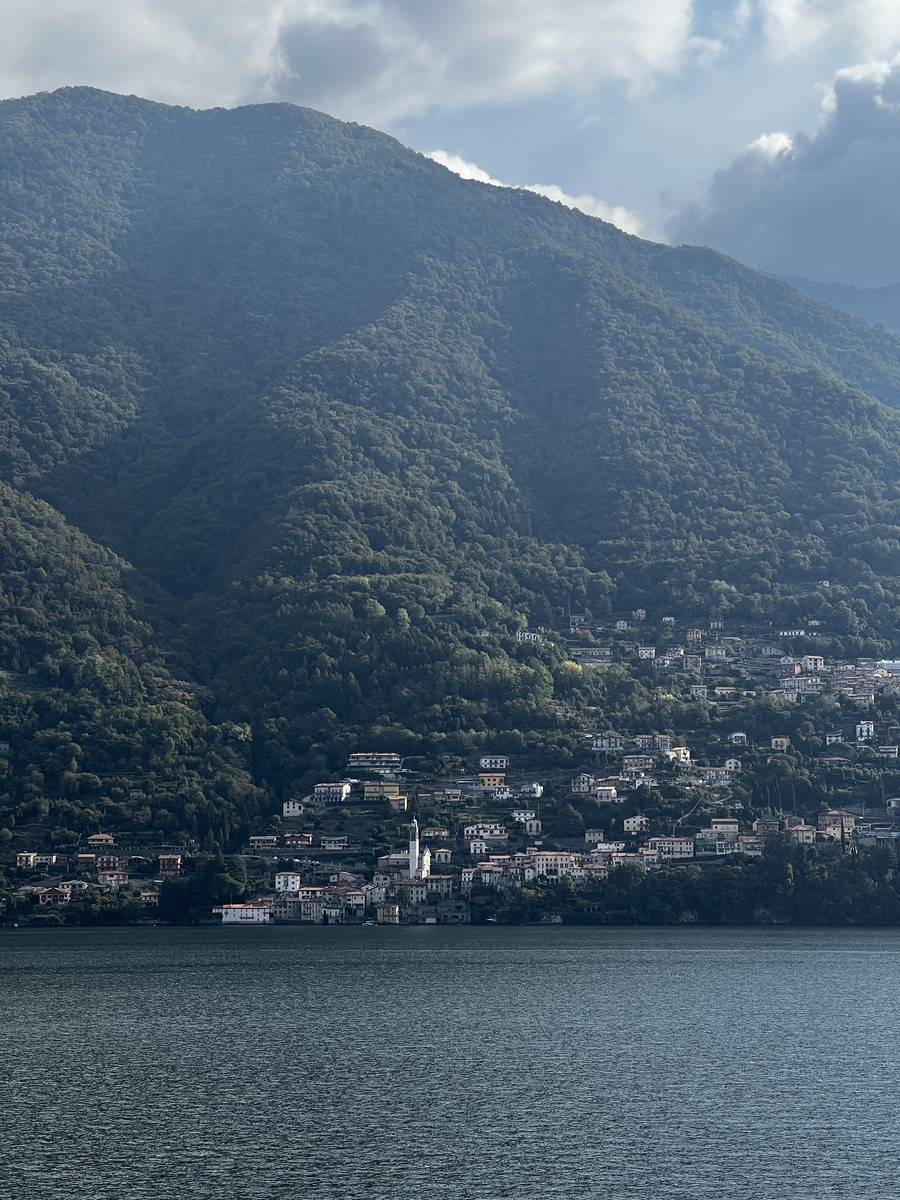 Picture Italy Lago di Como 2023-10 10 - Cost Lago di Como