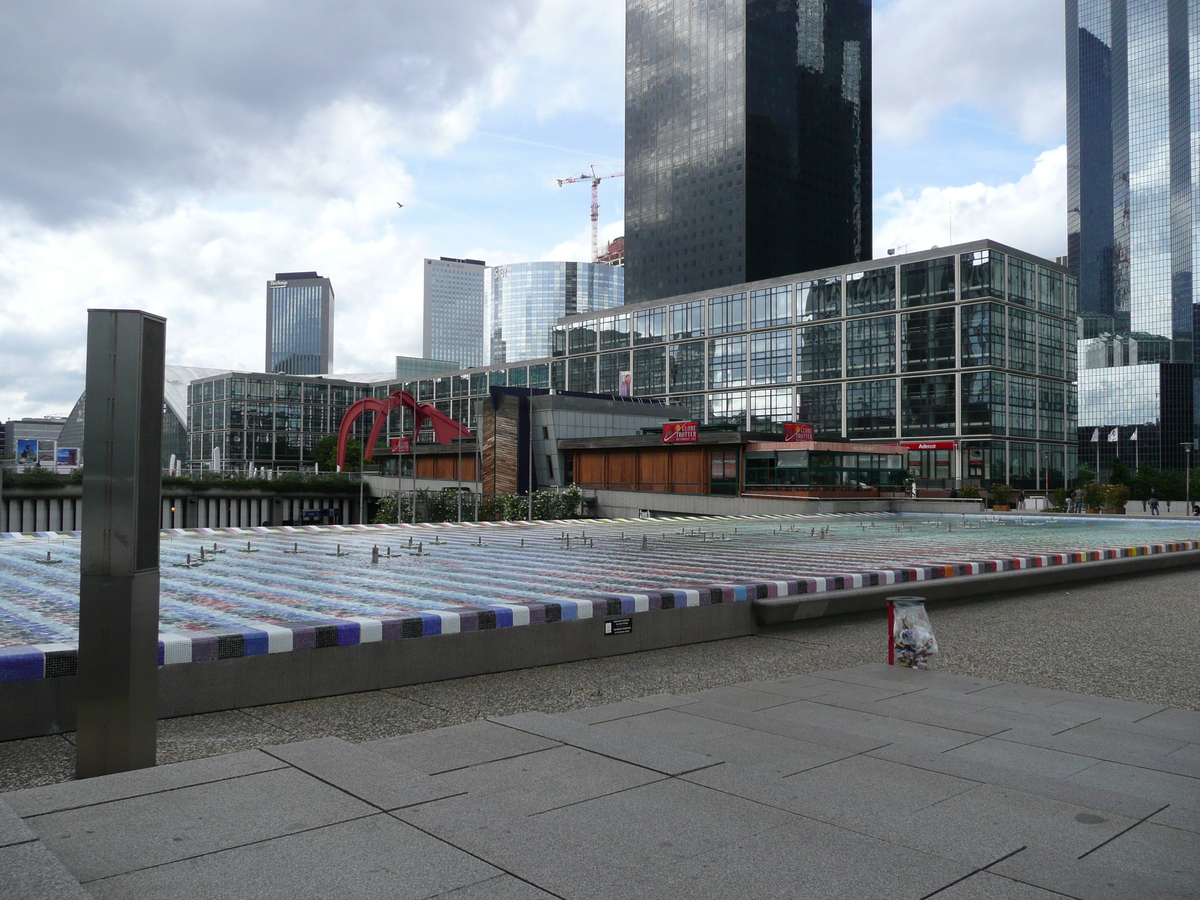 Picture France Paris La Defense 2007-05 116 - City Sight La Defense