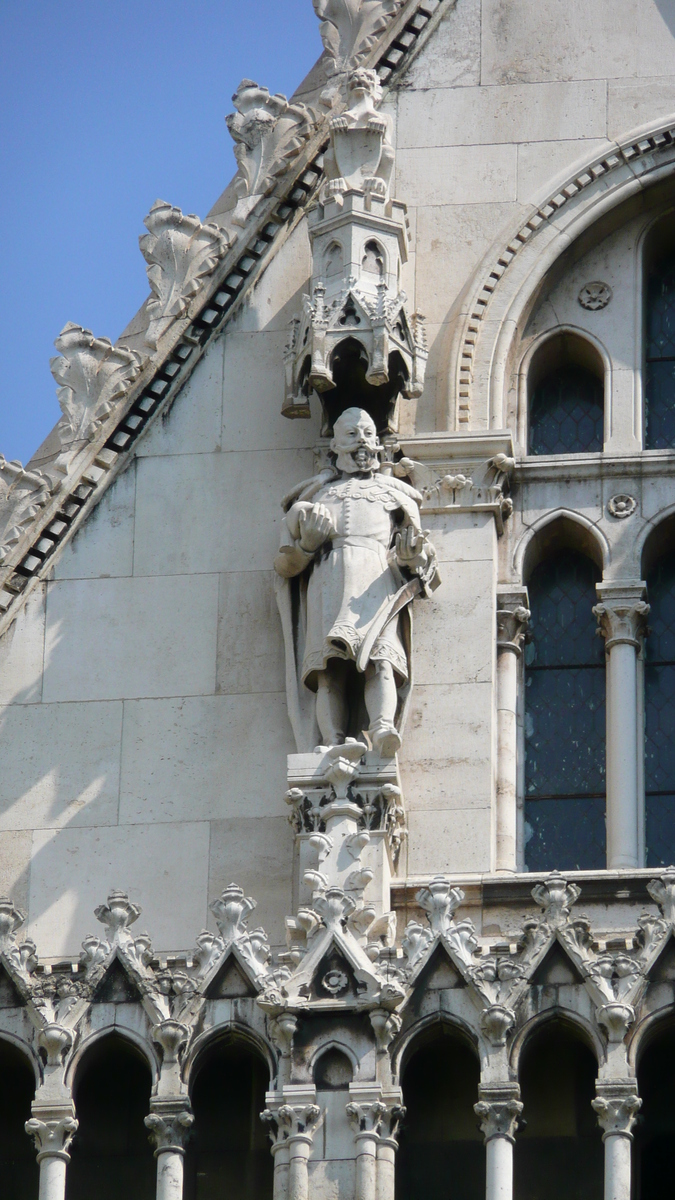 Picture Hungary Budapest Budapest Parliament 2007-06 8 - Waterfalls Budapest Parliament