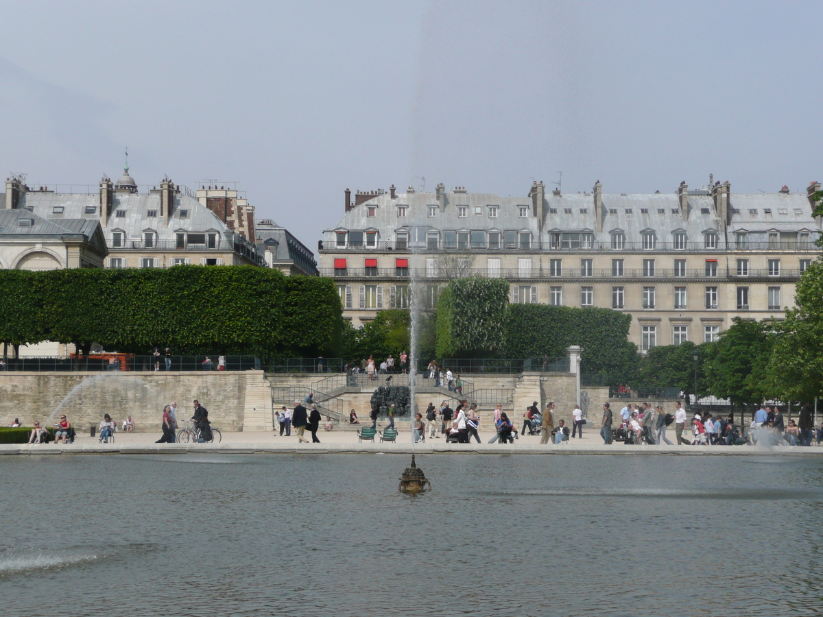 Picture France Paris Garden of Tuileries 2007-05 269 - Hotel Pools Garden of Tuileries