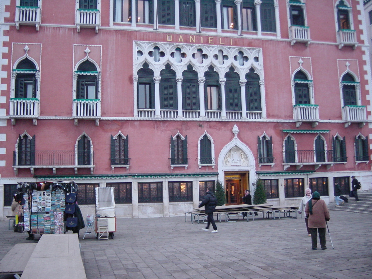 Picture Italy Venice 2000-12 67 - Monument Venice