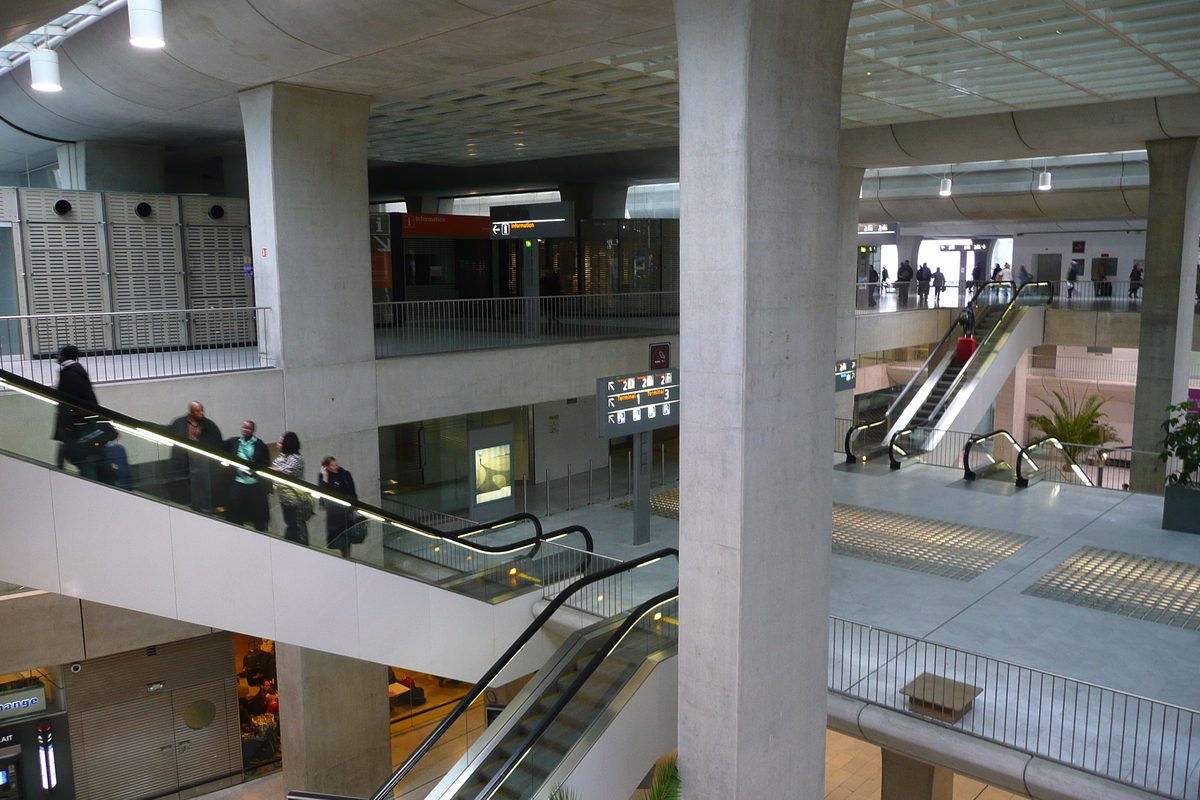 Picture France Paris Charles de Gaulle Airport 2007-11 8 - Streets Paris Charles de Gaulle Airport