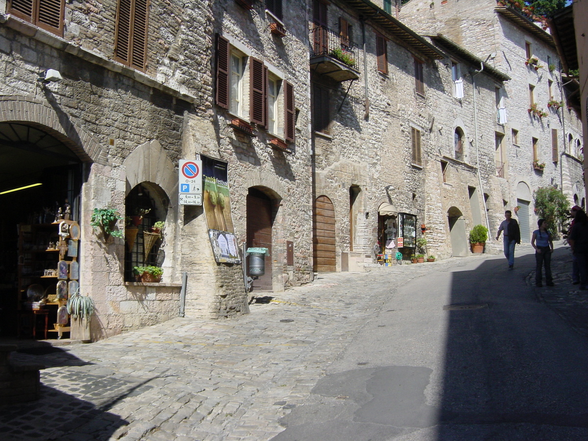 Picture Italy Assisi 2002-07 21 - Restaurant Assisi