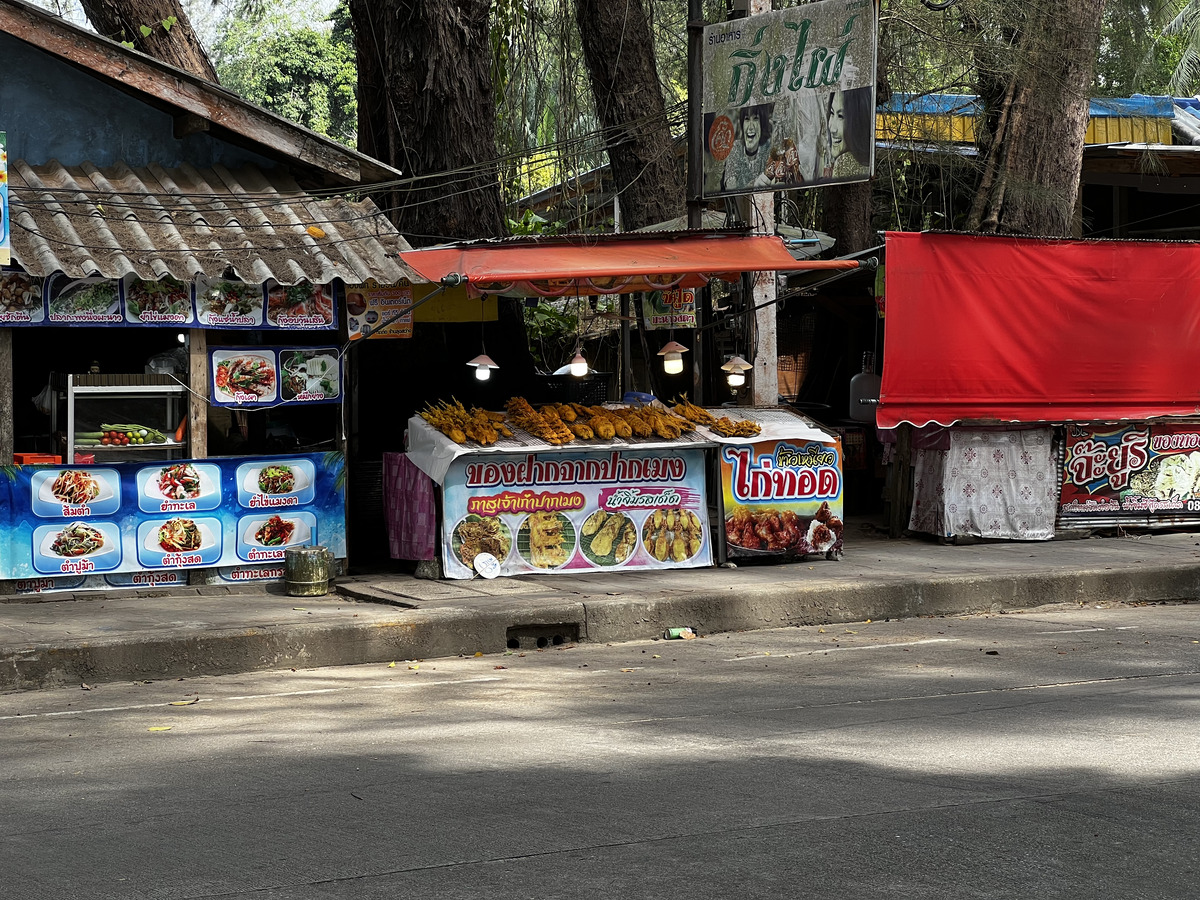 Picture Thailand Hat Yao 2023-01 63 - Restaurants Hat Yao