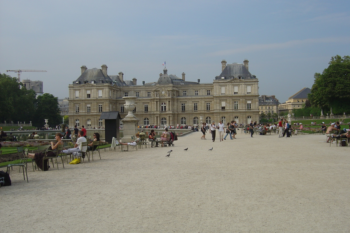 Picture France Paris Luxembourg Garden 2007-04 99 - Lakes Luxembourg Garden