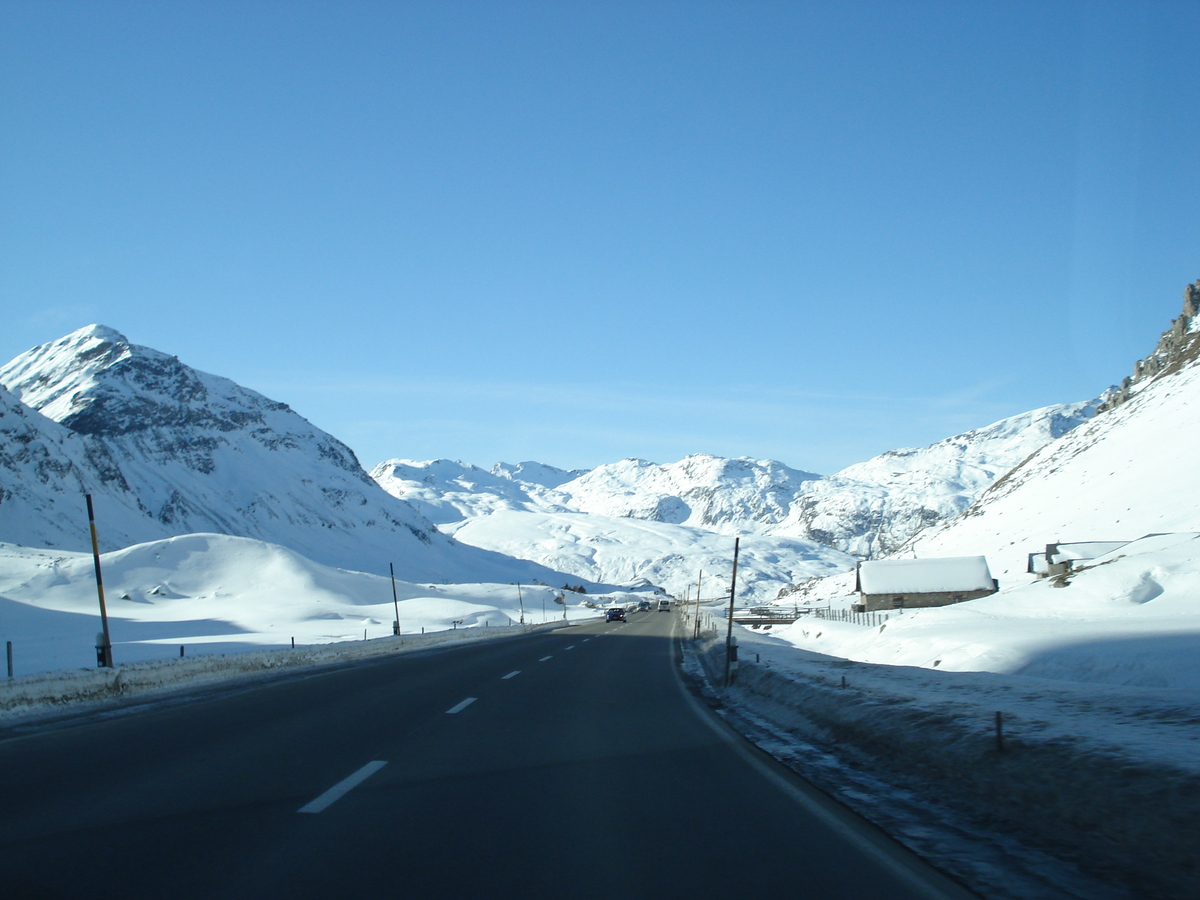 Picture Swiss Chur to St Moritz Road 2007-01 104 - Lakes Chur to St Moritz Road