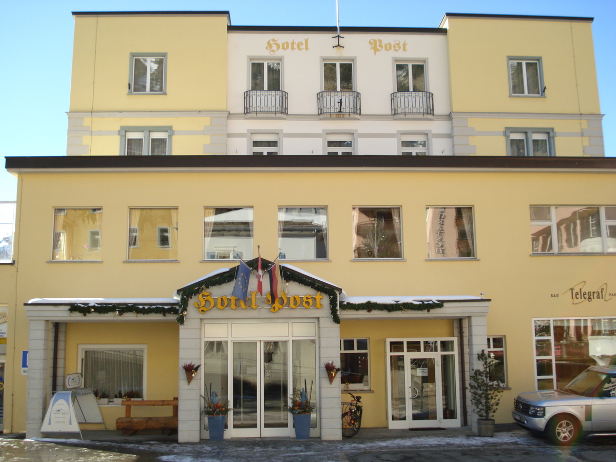 Picture Swiss Pontresina 2007-01 152 - Streets Pontresina