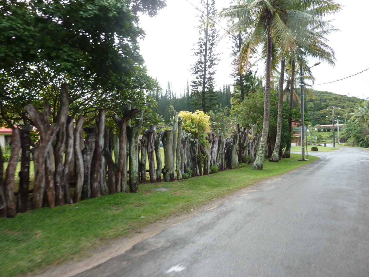 Picture New Caledonia Ile des pins 2010-05 1 - Walking Street Ile des pins