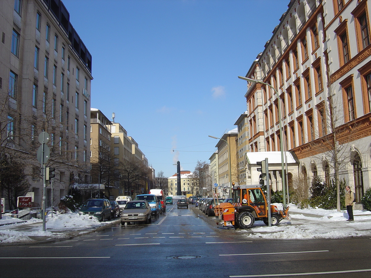 Picture Germany Munich 2005-02 79 - Streets Munich