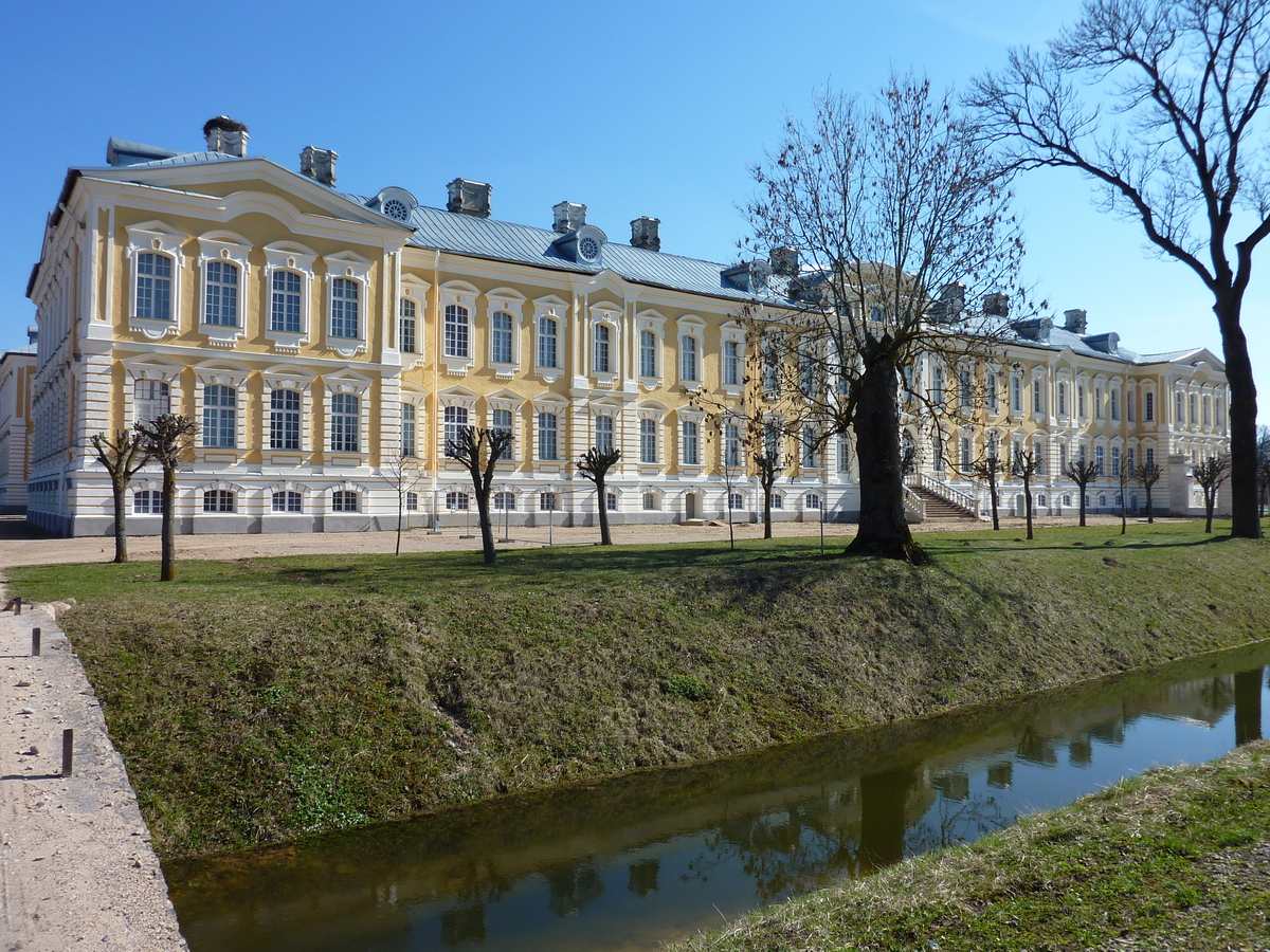 Picture Latvia Rundale Palace 2009-04 70 - Sunrise Rundale Palace