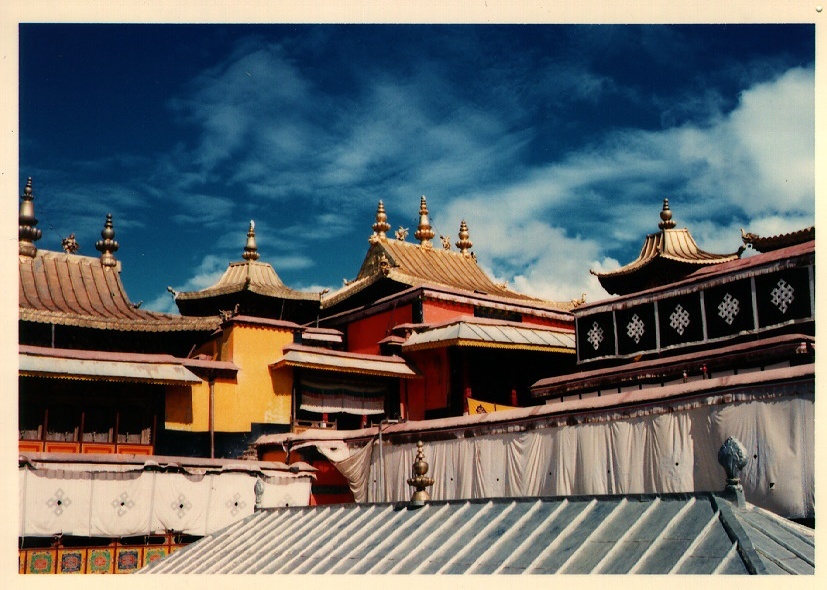 Picture Tibet Lhasa 1994-07 4 - Night Lhasa