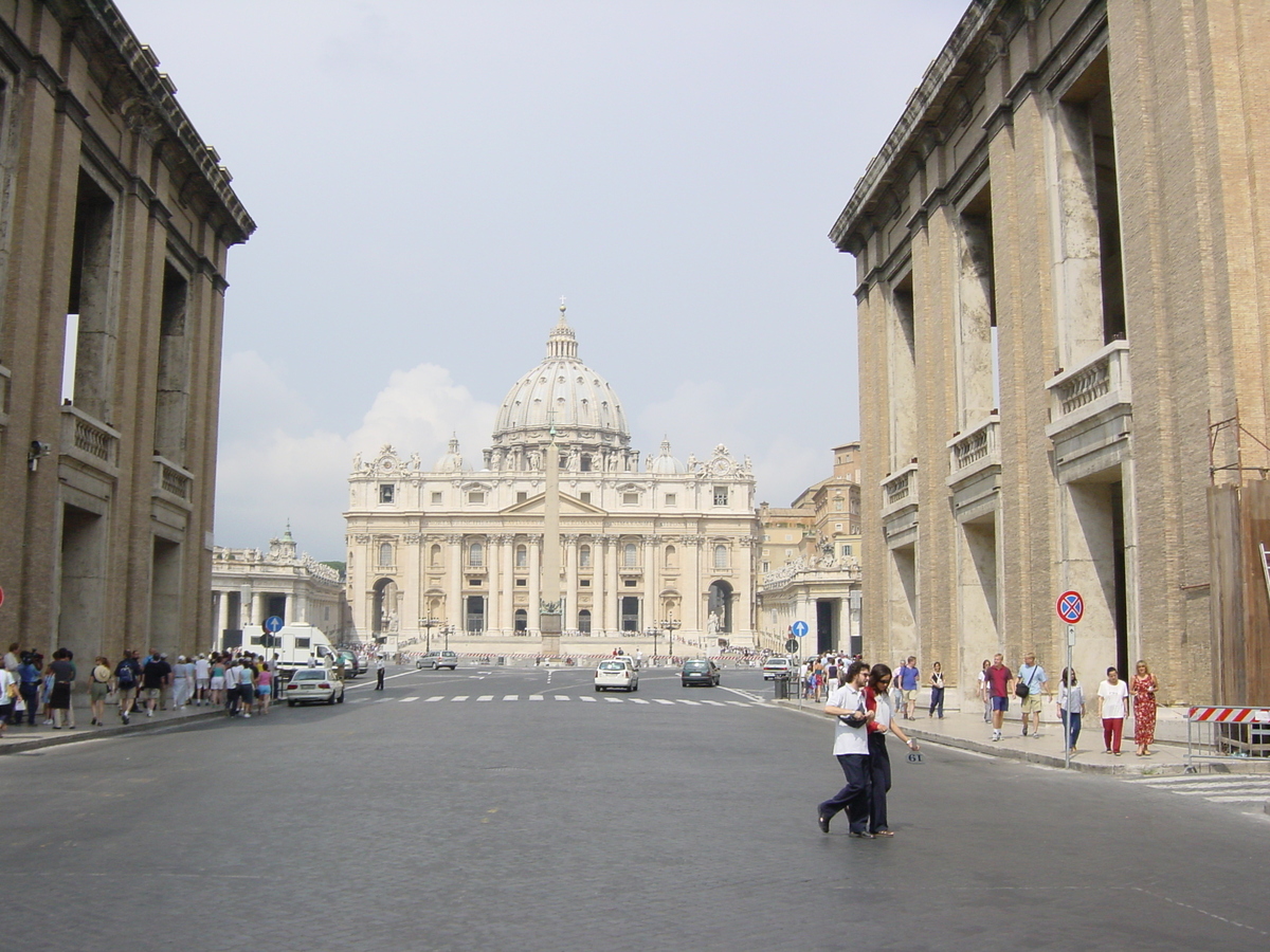 Picture Italy Vatican 2002-07 11 - Shopping Vatican