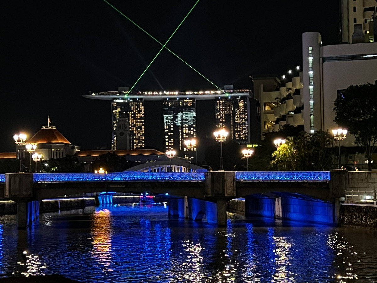 Picture Singapore Clarke Quay 2023-01 37 - Hot Season Clarke Quay