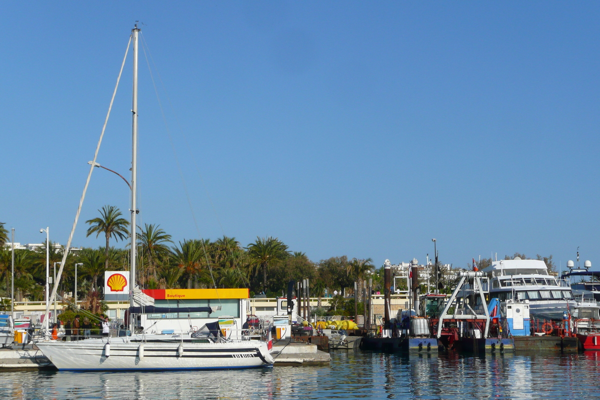 Picture France Cannes Port Pierre Canto 2008-05 11 - Lakes Port Pierre Canto