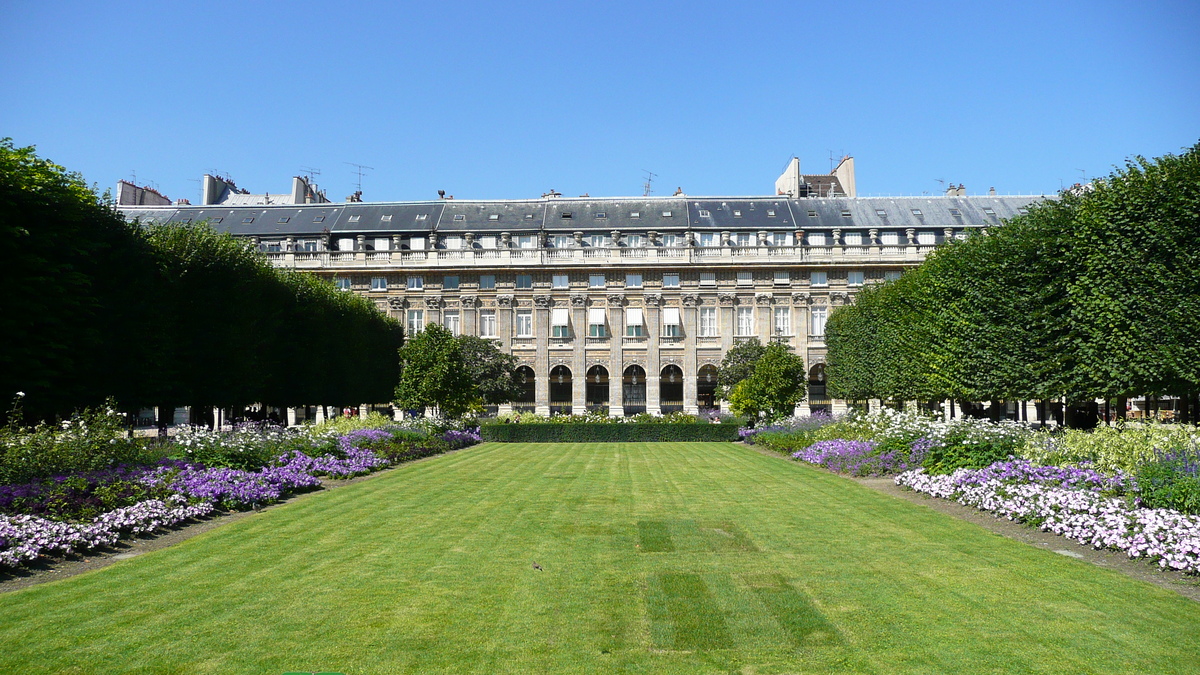 Picture France Paris Palais Royal 2007-08 11 - Hotel Pools Palais Royal