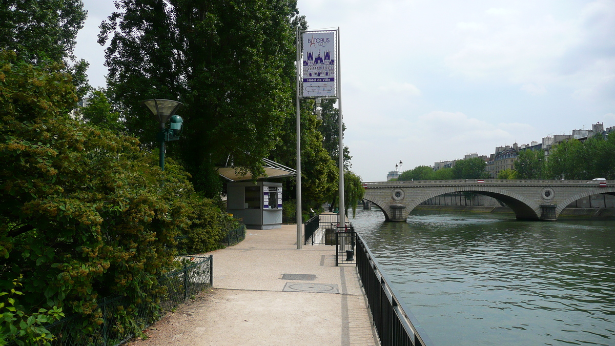 Picture France Paris Batobus Trip 2007-06 31 - Sauna Batobus Trip